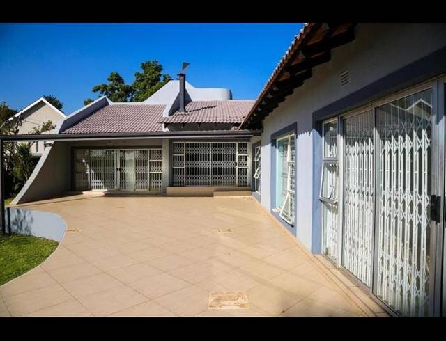 4 BEDROOM PROPERTY TO RENT IN BRYANSTON